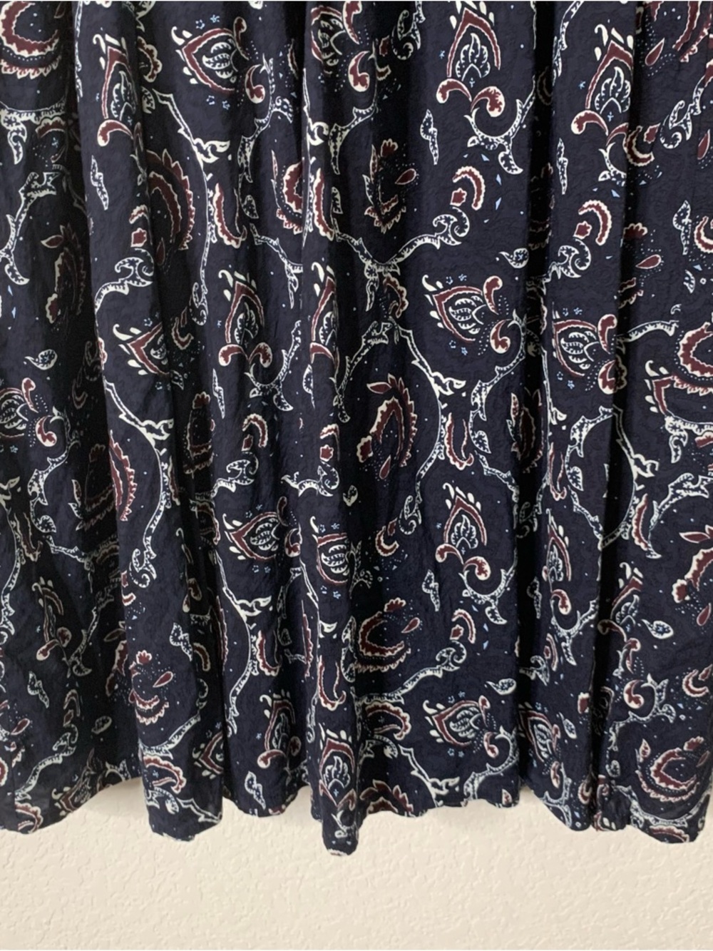 Madewell navy Smocked V-Neck Midi Dress in Paisley long sleeve M - Picture 2 of 12